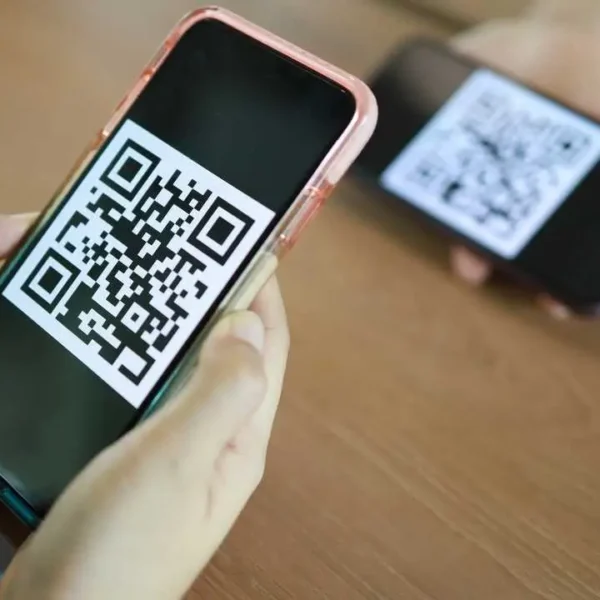 how to identify Fake QR Codes