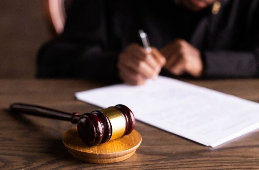 Delhi High Court judge gets threats from convict in court