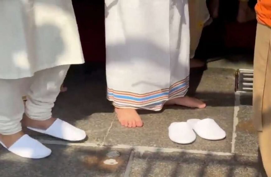 devotees wore slippers to tirumala