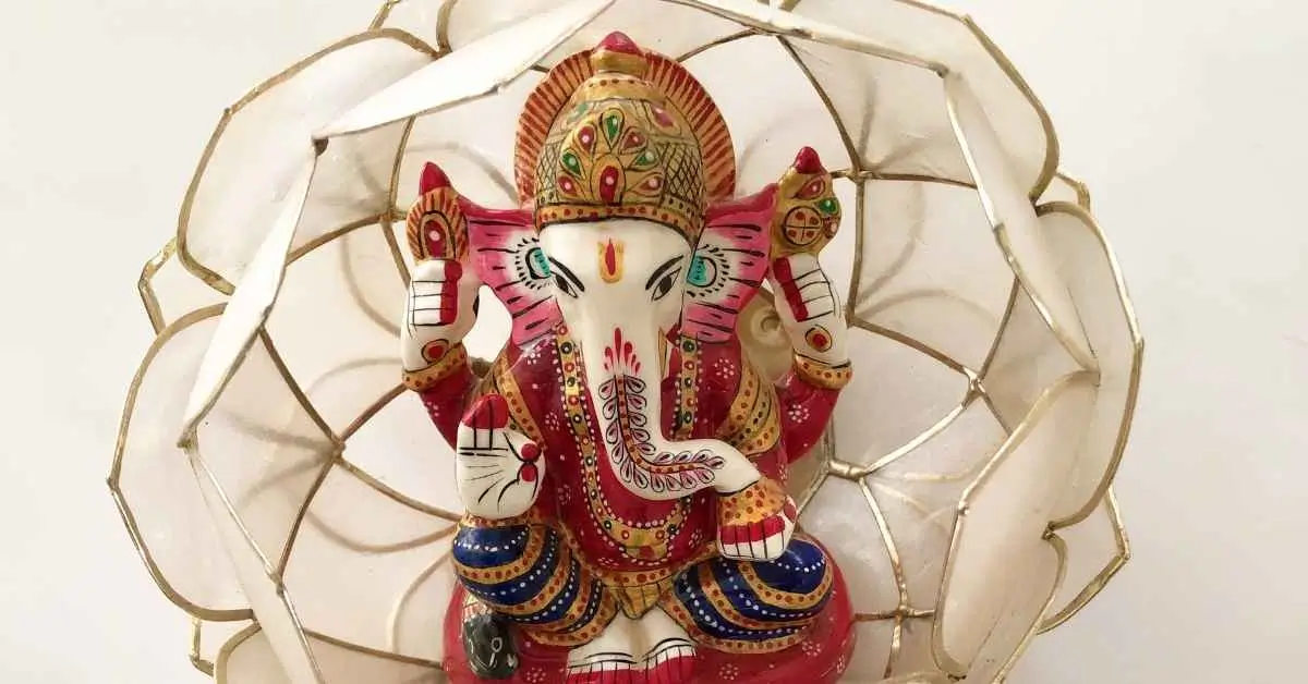 famous lakshmi ganapathi temple in iluru vijayawada