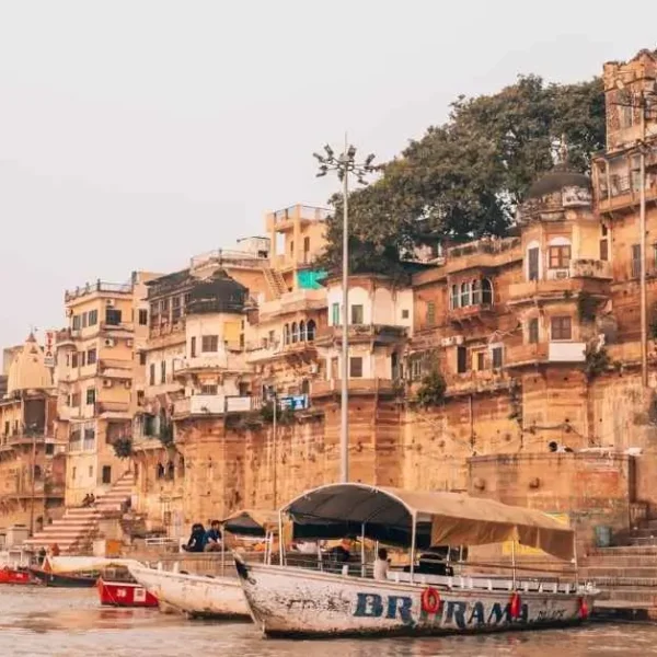 why these bodies are not cremated in kashi