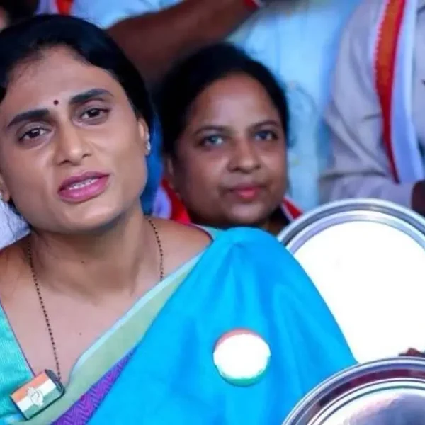 ys sharmila slams ysrcp for saying congress is supporting chandrababu naidu