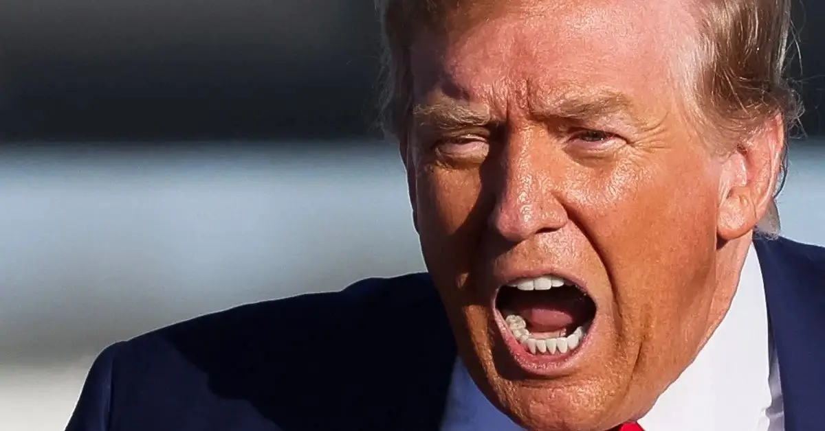 donald trump lashes at vladimir putin for air strike