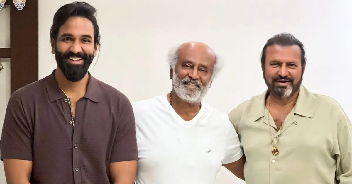 Rajinikanth watches and hugs manchu vishnu