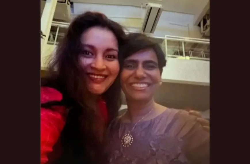 renu-desai-thanks-manjula-anagani-for-successful-surgery