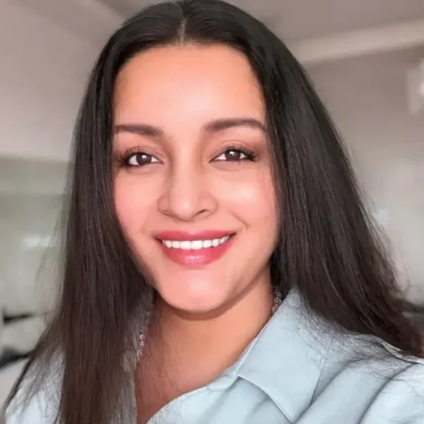 Renu Desai slams a user who commented about her marital status with pawan kalyan