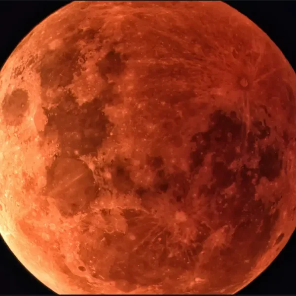 these 4 zodiac signs are lucky on this Chandra Grahanam