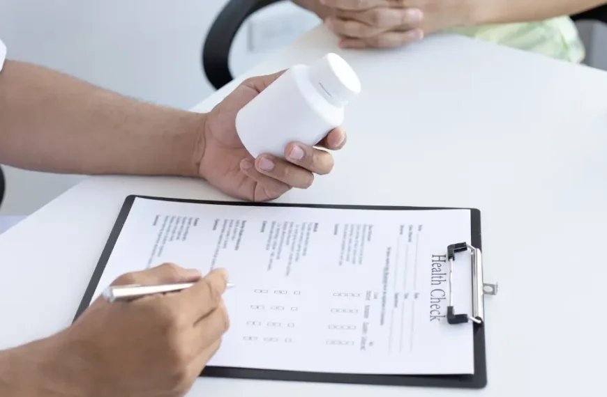 Why is it difficult to understand Doctors Hand Writing