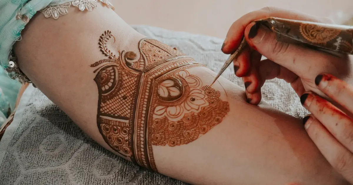 Henna treats liver issues