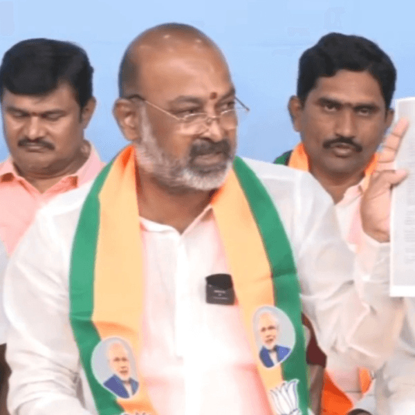 Bandi Sanjay sensational comments on KCR Kavitha