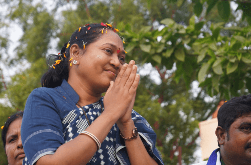 Mekathoti Sucharitha to join Janasena soon