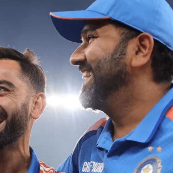 Virat Kohli shows his lookalike to Rohit Sharma