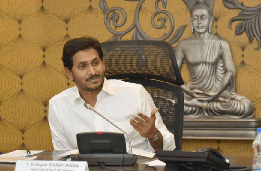 YSRCP Naga Malleswari strong warning to ABN radha krishna